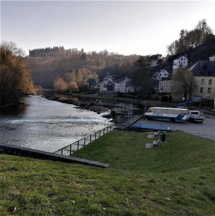 Un logis au 13 Faubourg de France à Bouillon à 50m de la Semois Exterior foto