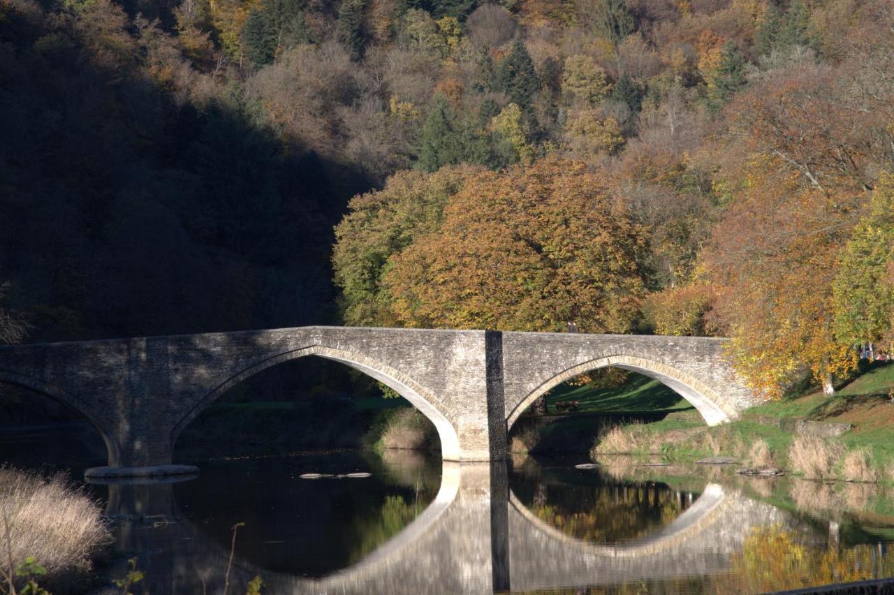Un logis au 13 Faubourg de France à Bouillon à 50m de la Semois Exterior foto